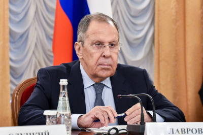 Россия ведет себя жестко: Лавров ударил по Западу, пока Путин был на Курилах