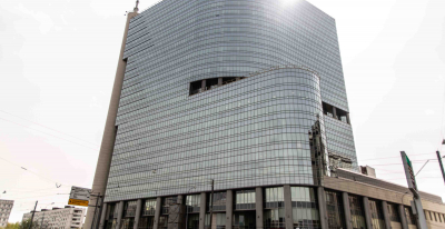 Смирнов заявил, что офисным работникам опасно увольняться в никуда