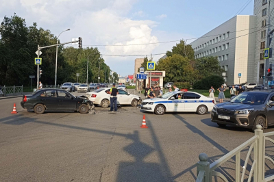 На перекрестках гибнут люди: в Свердловской области стартовала кампания &laquo;Продвижение безопасности&raquo;