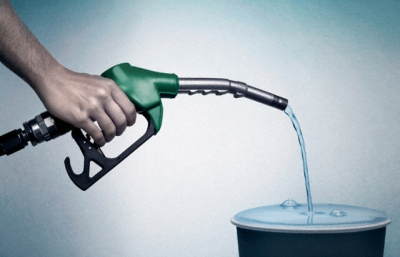 Цена бензина в США побила рекорд за три с половиной года