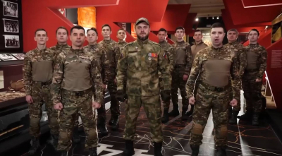 В Казани исполнили песню &laquo;Время героев&raquo;, посвященную Дню защитника Отечества - видео