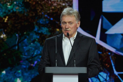 Песков словами &laquo;закон нужно выполнять&raquo; оценил замедление Telegram