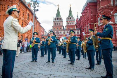 Творческий коллектив Вооруженных сил РК вызвал фурор на Красной площади в Москве