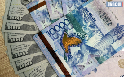 Нацбанк начал проводить валютные интервенции на фоне снижения курса тенге