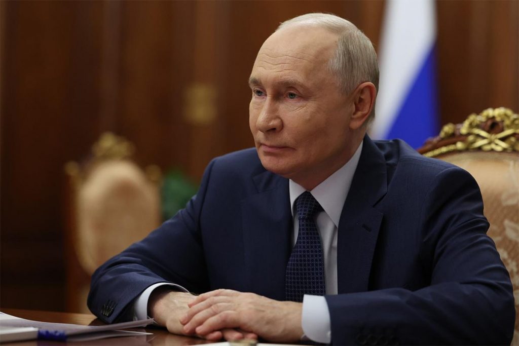 Путин лично справился о здоровье Миронова: лидер эсеров на связи, но все еще на больничном