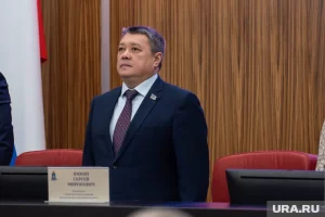 На первом заседании Госдумы упомянули конфликт КПРФ и спикера ЗС ЯНАО. Видео
