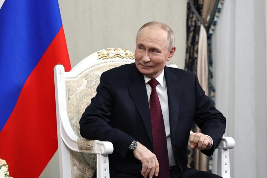 «Нам этого не нужно»: Путин объяснил, почему Россия не пойдёт с протянутой рукой