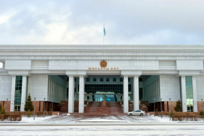 Конституционность нормы о страховых премиях проверят в Казахстане