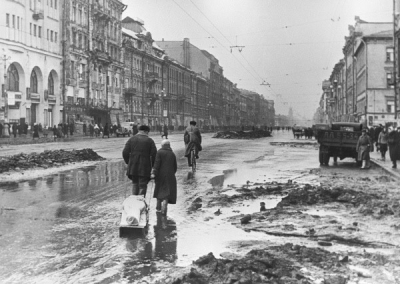 В Петербурге отредактируют методички к школьным урокам о блокаде Ленинграда