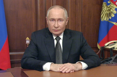 Путин поздравил работников космической отрасли с наступающим Днем космонавтики