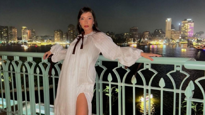 "Королева турецкой драмы": беременная Неслихан Атагюль показала фото из Египта