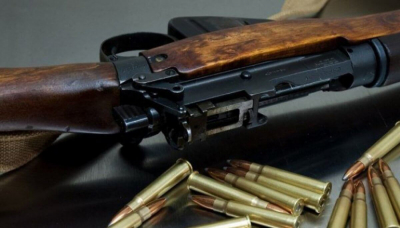 Житель Тараза гулял с ружьем возле парка