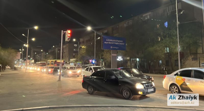 Почти в 2 раза больше машин выехало на улицы Атырау в сентябре