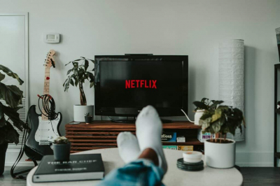 Повышение таргета от Needham не спасло акции Netflix от падения на 9%