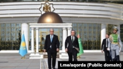 Токаев и Бердымухамедов обсудили в Ашхабаде двустороннее сотрудничество