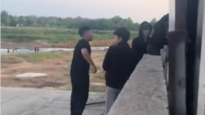 "Подвергают детей опасности": родителей на строящейся плотине засняли на видео в Астане