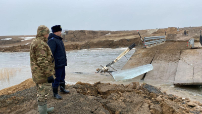 Мост в ЗКО смыло талыми водами