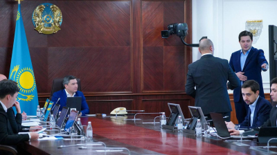 Олжас Бектенов провел совещание по повышению эффективности мер господдержки отечественных товаропроизводителей