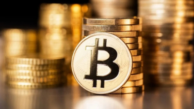 Криптовалюты в ожидании: мир застыл перед новым кризисом?