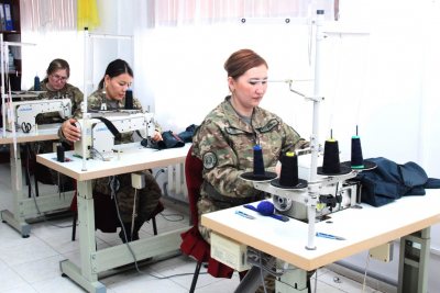 Подготовка к Параду Победы: парадная форма для военнослужащих Национальной гвардии в процессе пошива