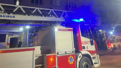 Пожар вспыхнул в отеле в турецкой Анталье: 12 человек пострадали (видео)