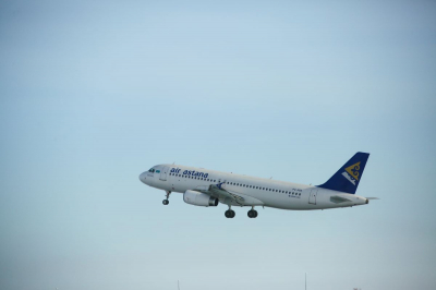 Авиакомпания Air Astana сделала заявление по поводу самолета с трещиной