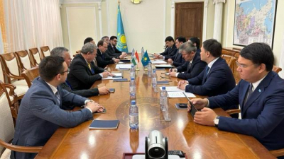 Казахстан будет поставлять нефть в Венгрию