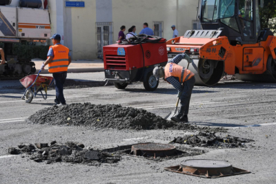 Рекордные 300 км дорог отремонтируют в Алматы