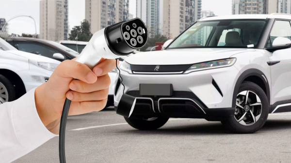 Кроссовер BYD YUAN UP не захотел заряжаться сразу