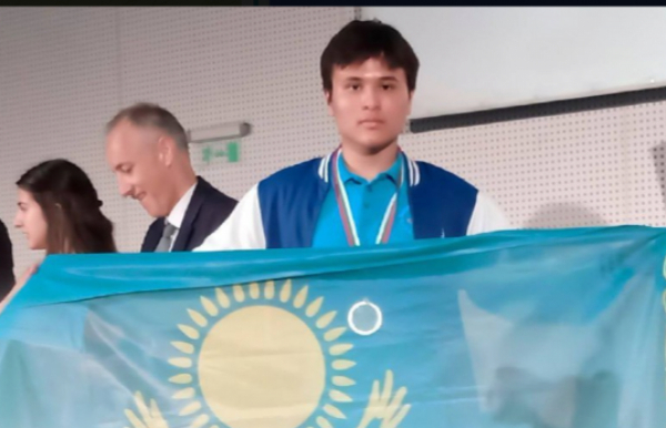 Казахстанский школьник стал лучшим физиком Европы