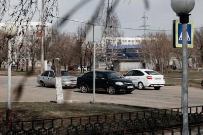 Следком возбудил дело на парня, который наехал на пешехода во дворе Челнов